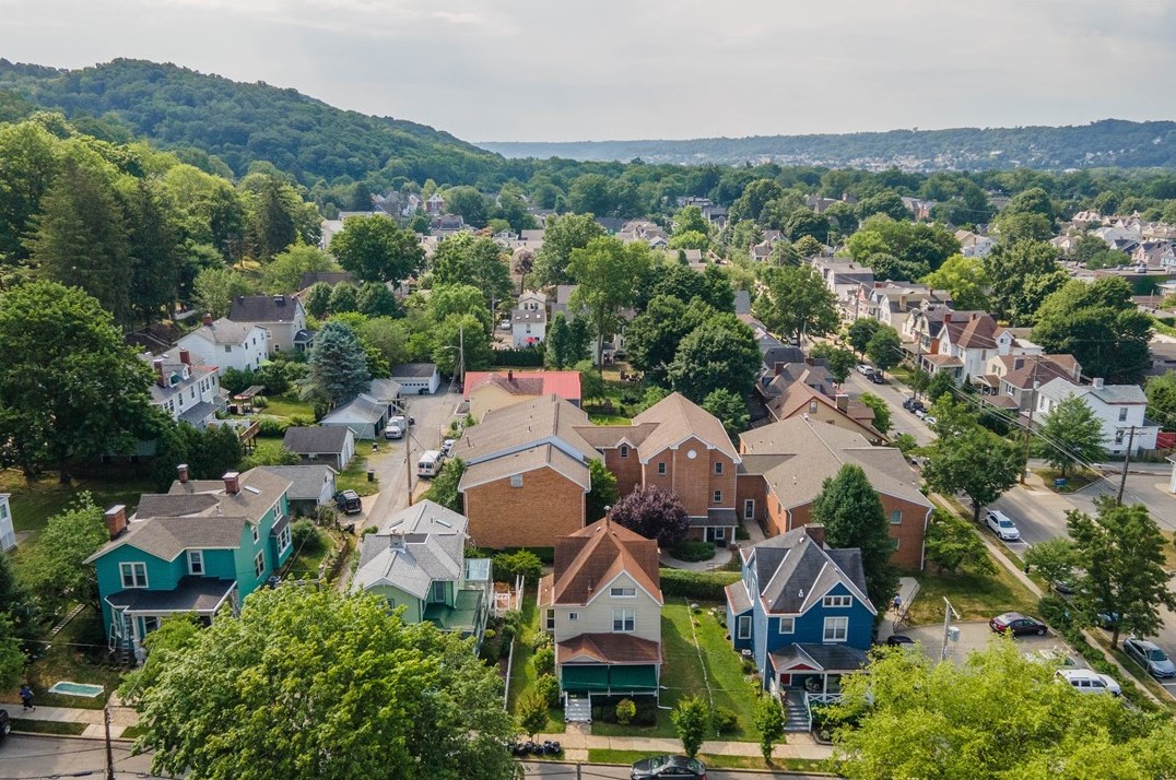 612 Broad St, Sewickley, PA 15143