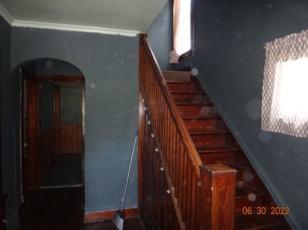 921 Morton St, New Castle, PA 16101
