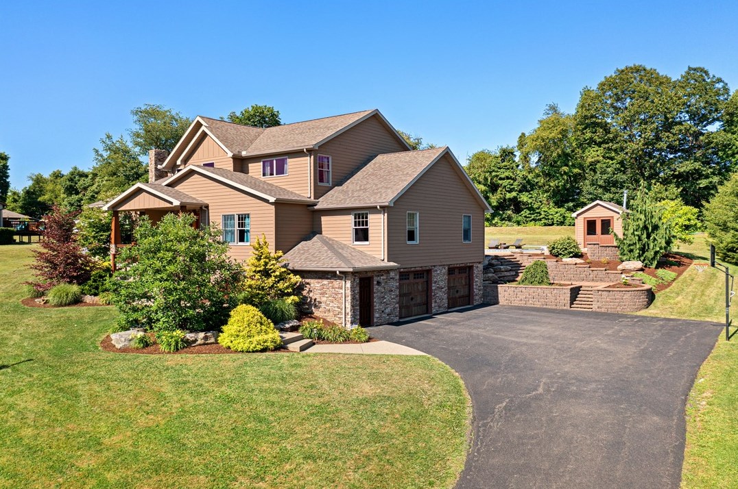 695 Ben Franklin Rd, Indiana, PA 15701-1513