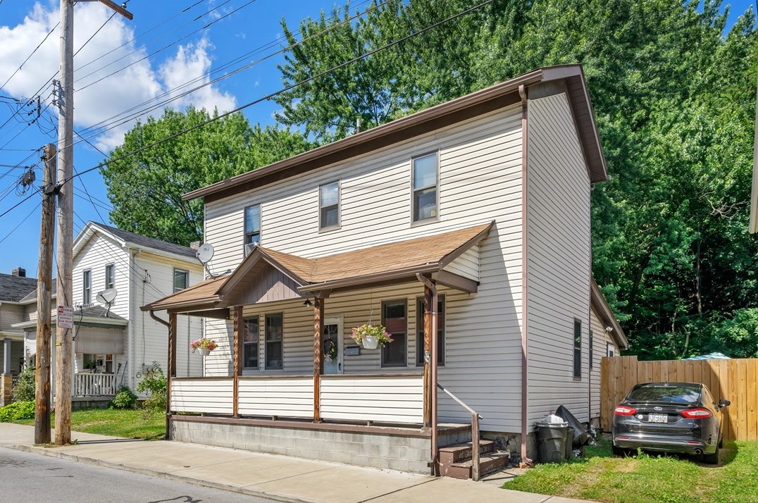 829 11th Ave, New Brighton, PA 15066