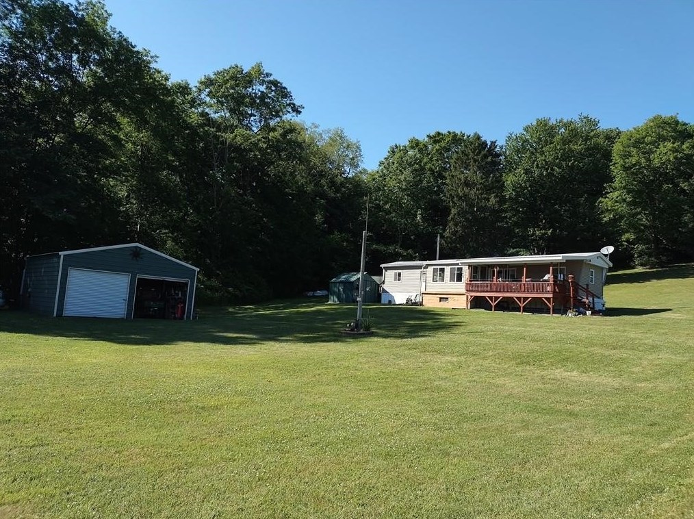 7358 Sugar Lake Rd, Cochranton, PA 16314-8046