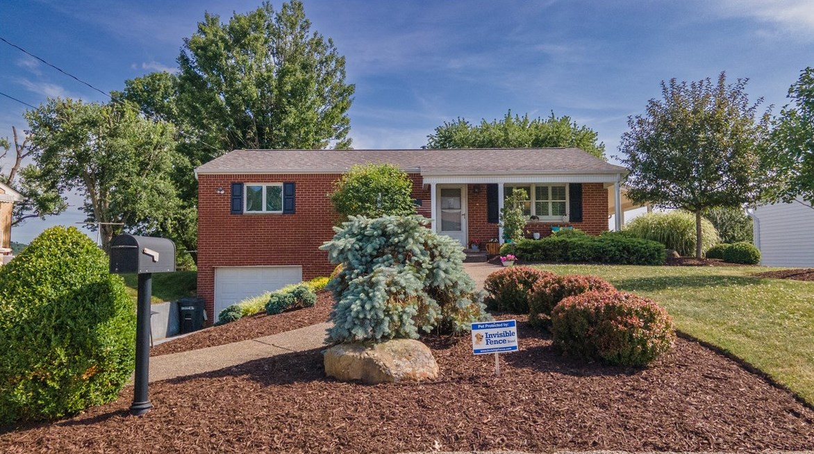 419 Locust Ave, Houston, PA 15342-1014