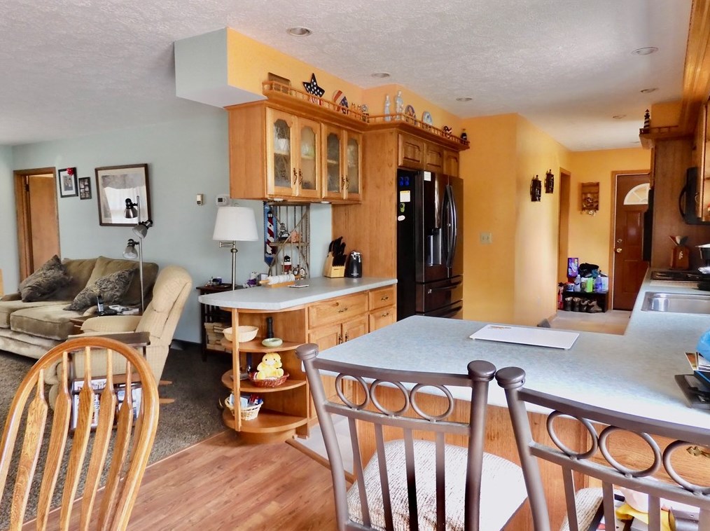 134 Shoshone Trl, Mercer, PA 16137-9314