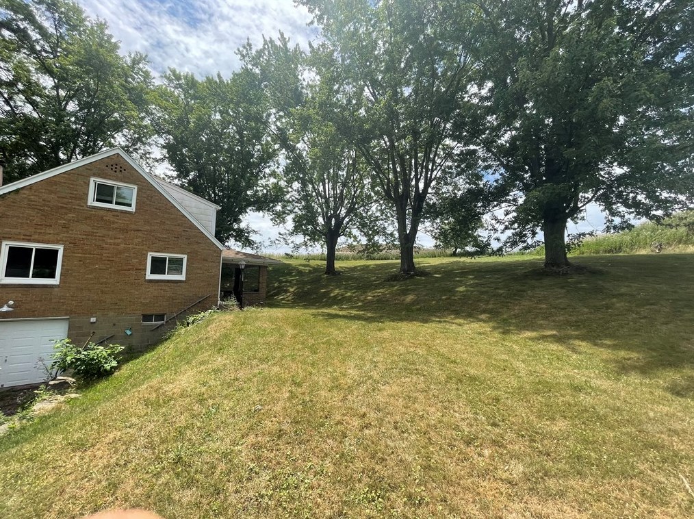 3906 Logans Ferry Rd, Monroeville, PA 15146-1238