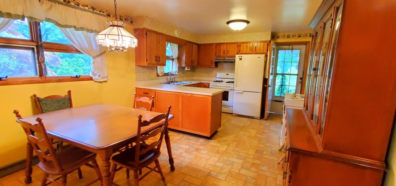 159 Knoch Rd, Saxonburg, PA 16056-9411