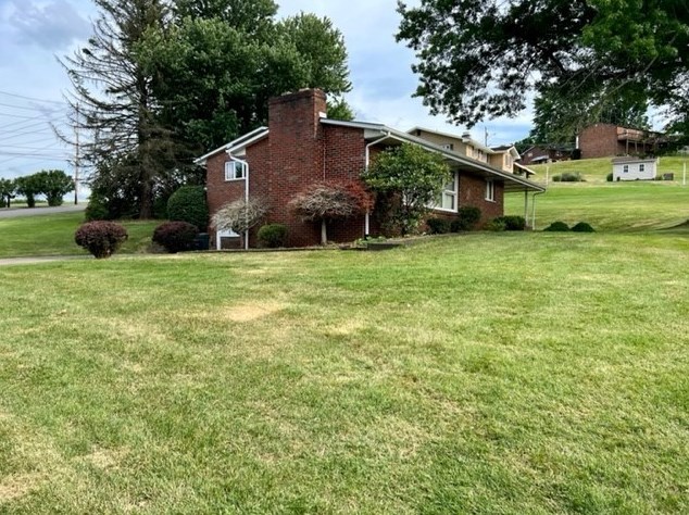 75 Milbeck Dr, Washington, PA 15301-2558