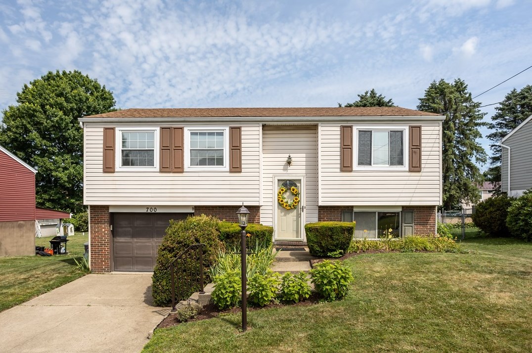 700 Snyder St, Conway, PA 15027