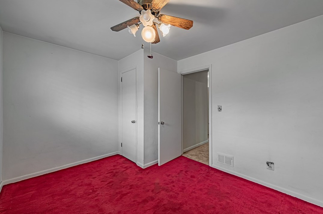 1006 Lynda Ln, North Versailles PA  15137-1607 exterior