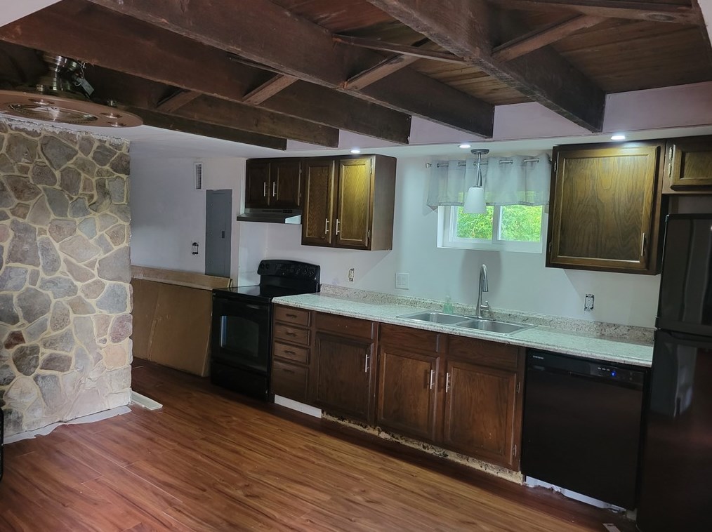 167 Mingo Church Rd, Finleyville, PA 15332