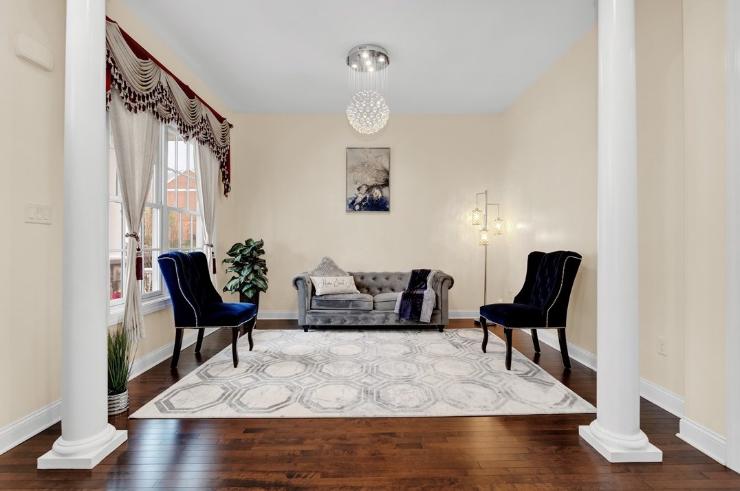 265 Venango Trl, Seven Fields, PA 16046