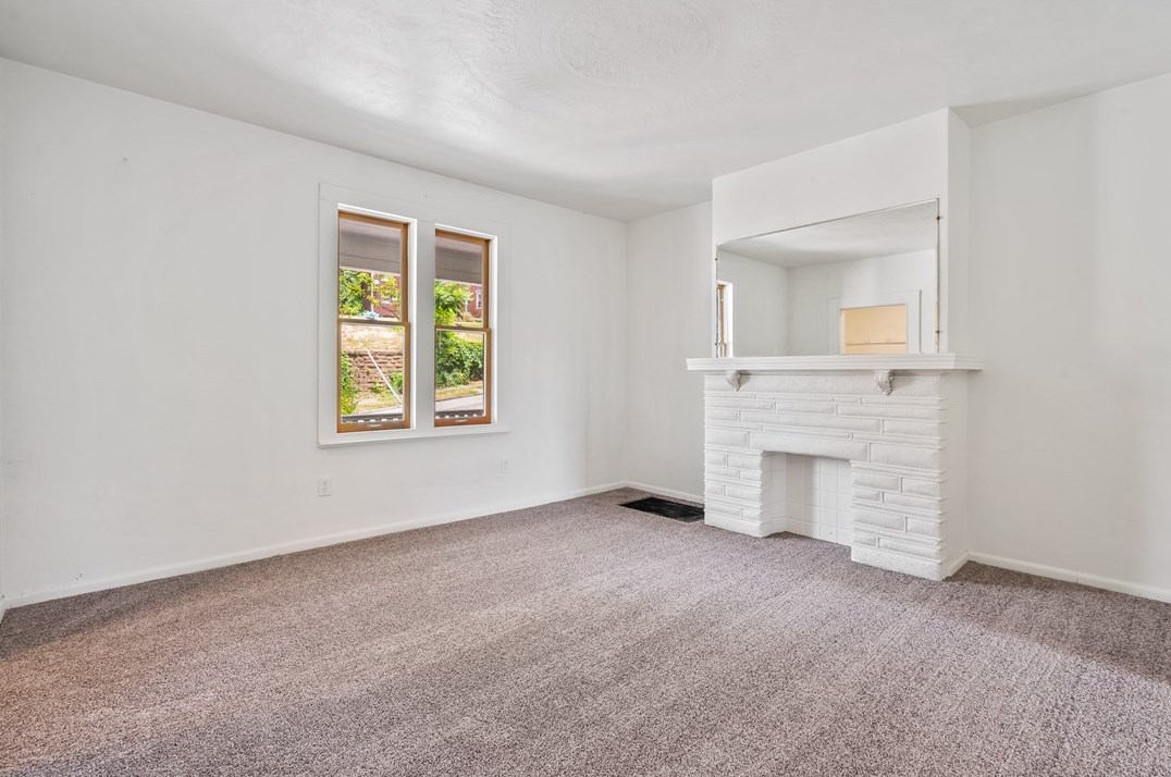 561 2nd St, Monroeville PA  15140-1407 exterior