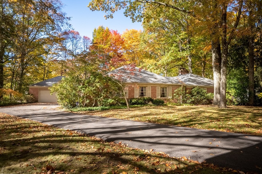 770 Koonce Rd, Hermitage, PA 16148