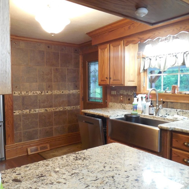 1708 Harlansburg Rd, New Castle, PA 16101-2822