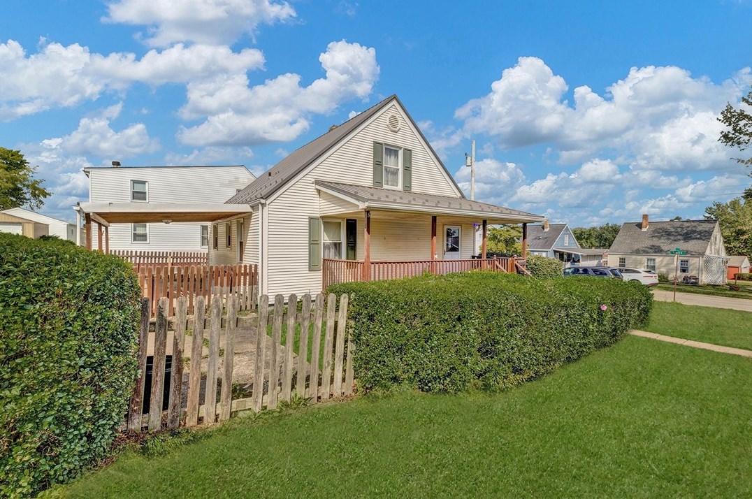 1098 Nimick Ave, Monaca PA 15061-1333 exterior