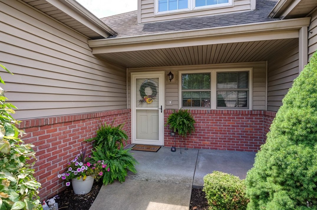 2356 Willow Run Ct, Gibsonia, PA 15044