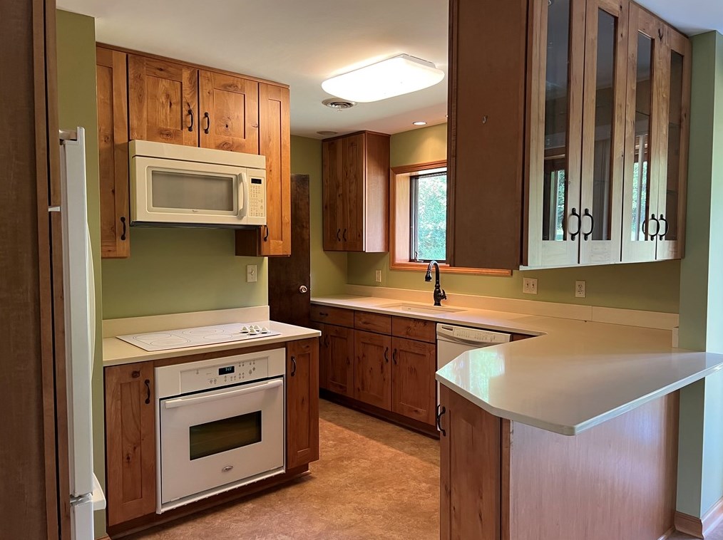 520 Twolick Dr, Indiana, PA 15701-3750