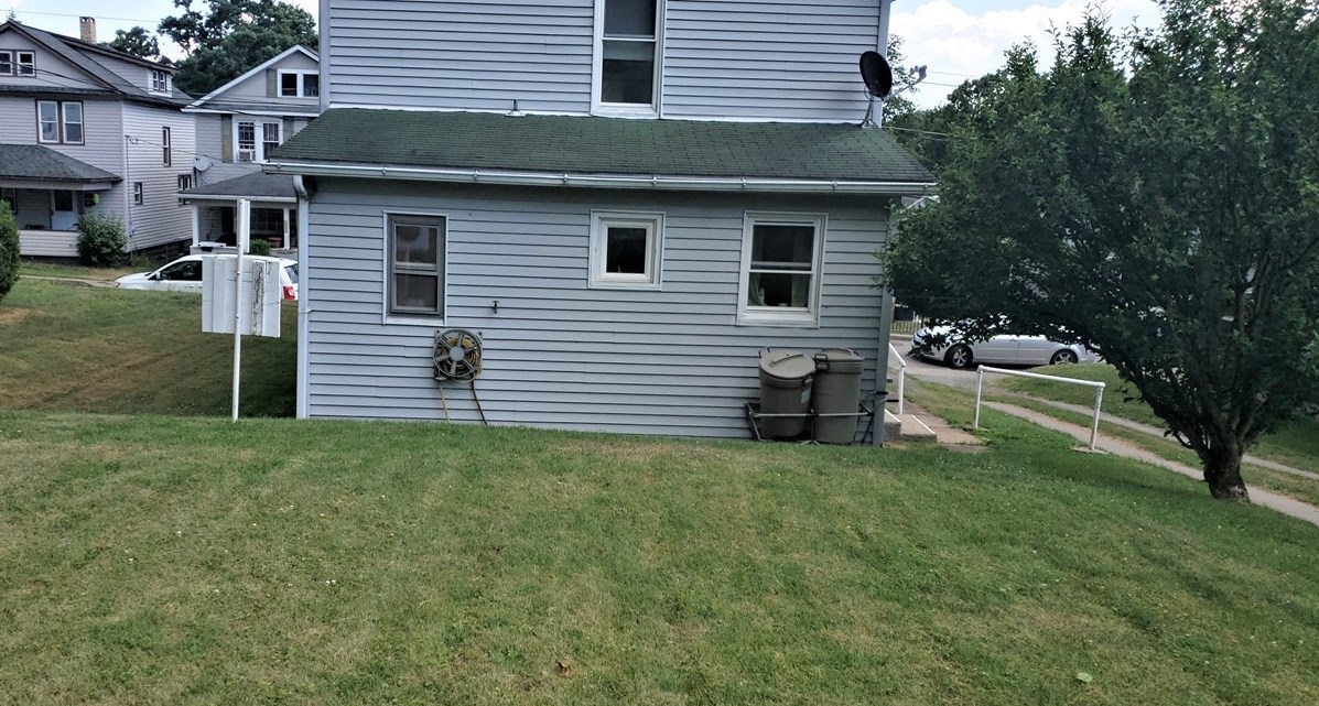 609 Lafayette St, New Bethlehem, PA 16242-1025