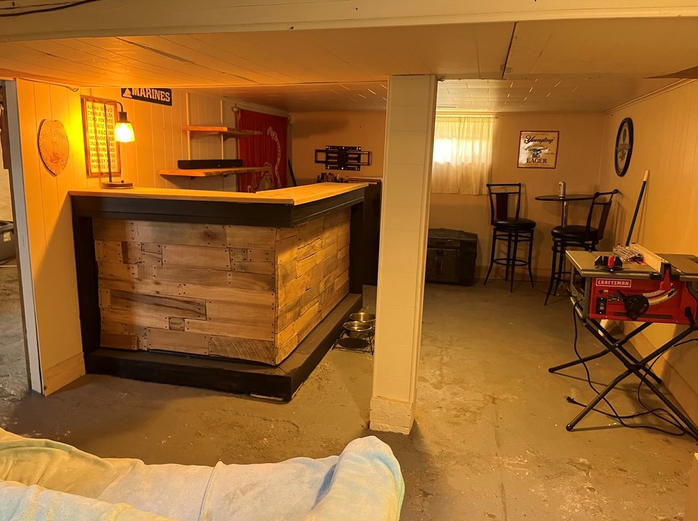 1227 Sycamore St, Connellsville, PA 15425