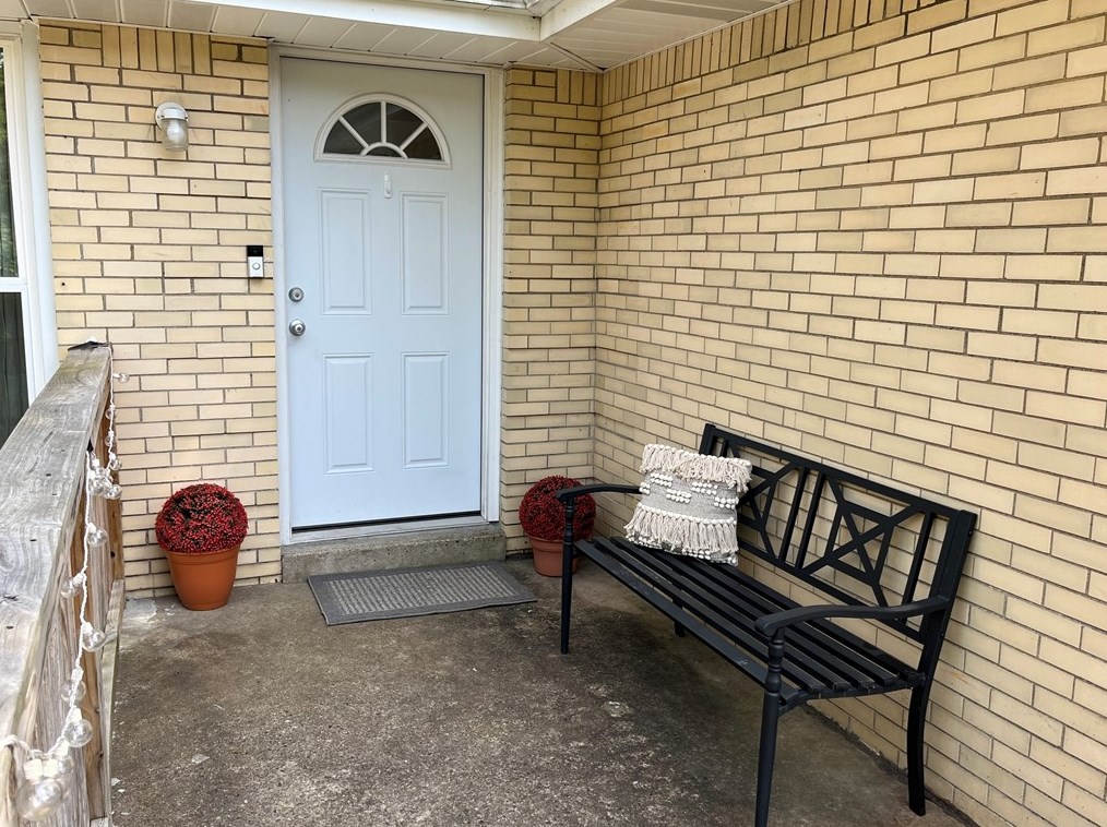 5755 Library Rd, Bethel Park, PA 15102-3533