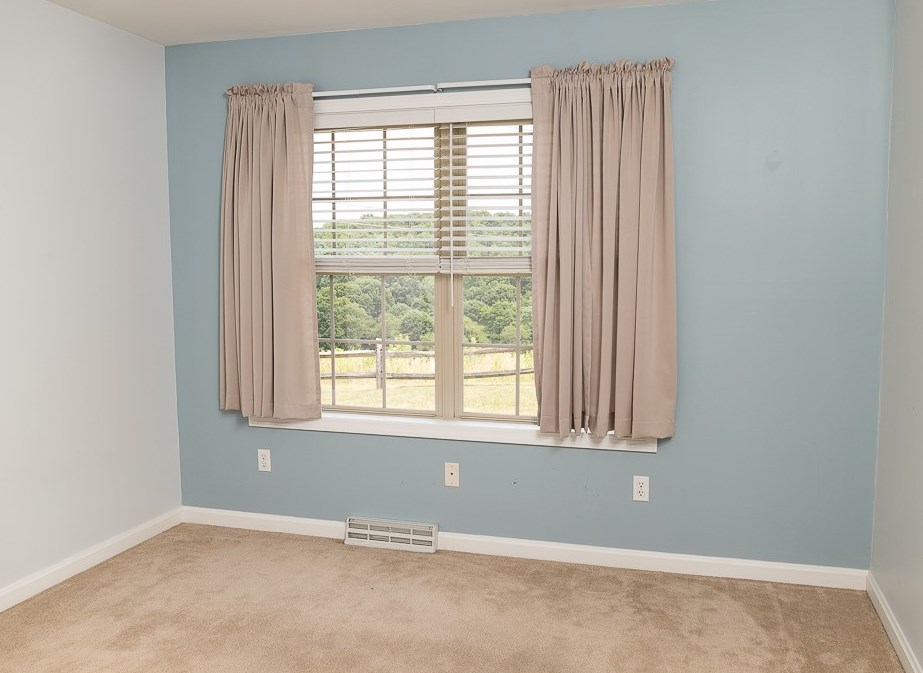 127 Park Crst Ln, Butler PA 16001-7917 exterior