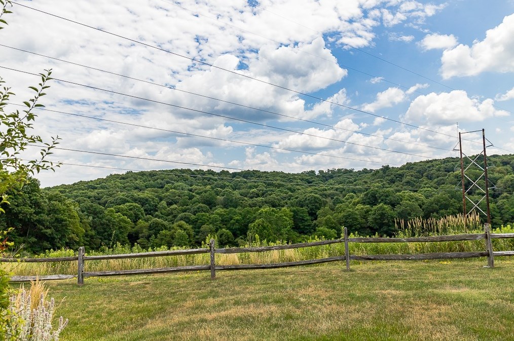 127 Park Crst Ln, Butler PA 16001-7917 exterior