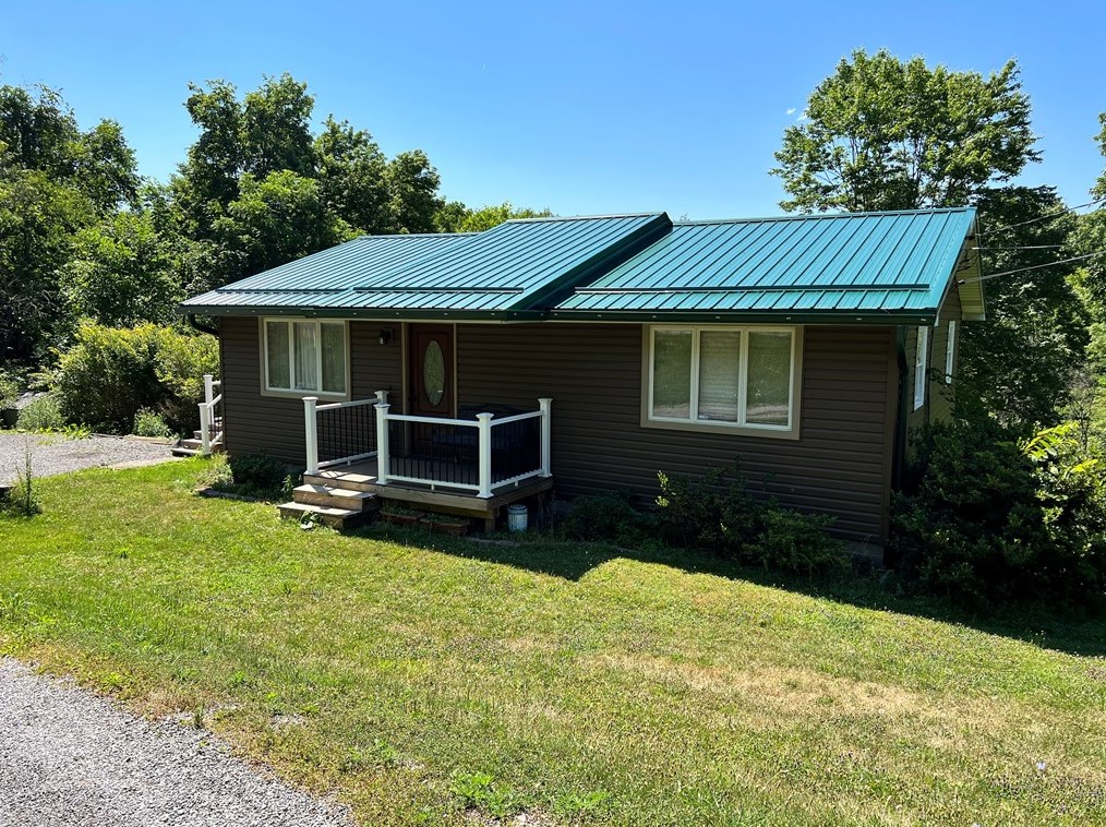 506 E Portersville, Portersville, PA 16051