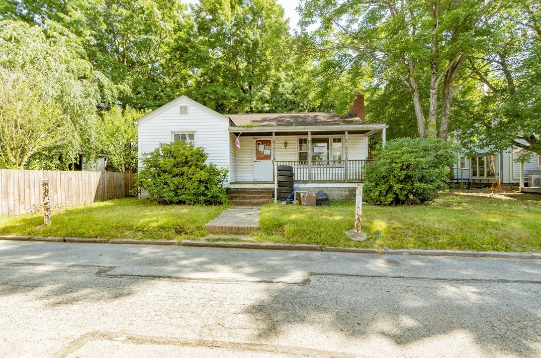 209 Walnut St, Butler, PA 16001-5268