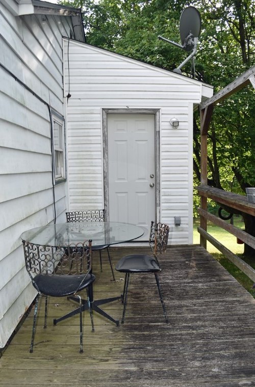761 Mckee Rd, Washington, PA 15301-9365