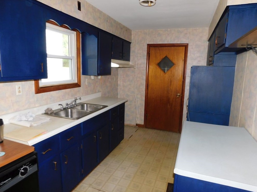 443 Fairview Rd, Fredonia, PA 16124