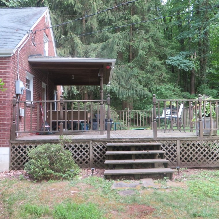 24 Barnhart Rd, Greensburg, PA 15601-9204