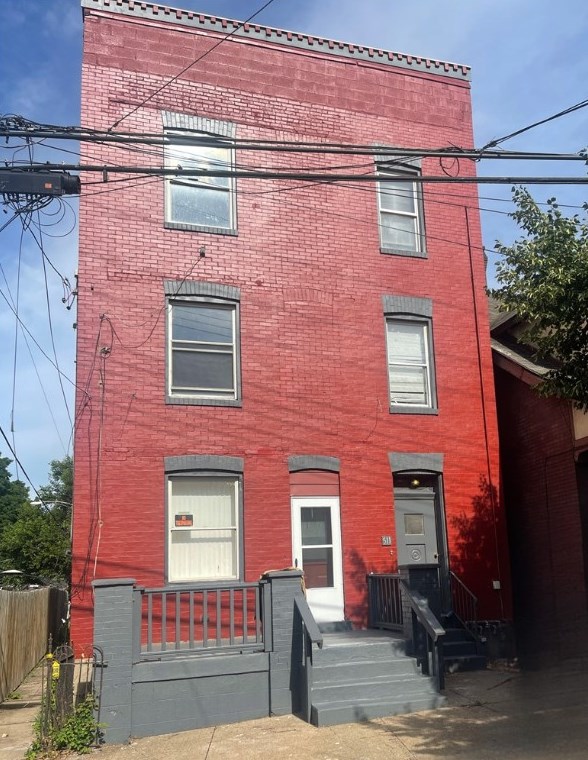511 Main St #3, East Pgh, PA 15112
