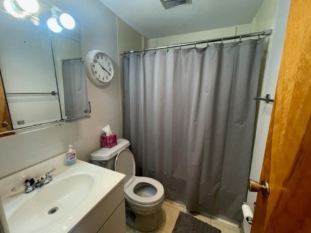 408 Hazelnut Dr, Monroeville PA  15146-1226 exterior