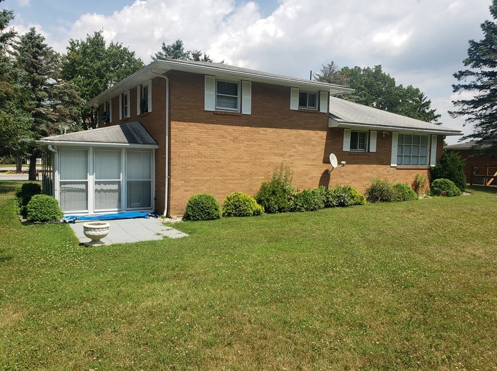 1470 Florence Ave, Indiana PA  15701-3239 exterior