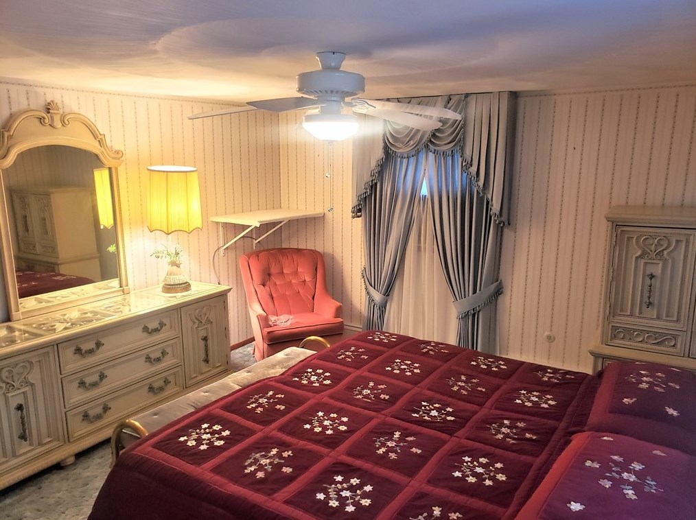 1470 Florence Ave, Indiana PA  15701-3239 exterior