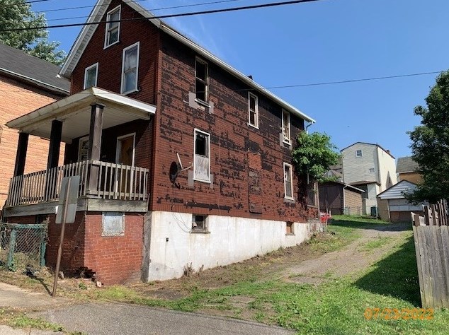 1708 Terrace St, Rankin, PA 15104-3049
