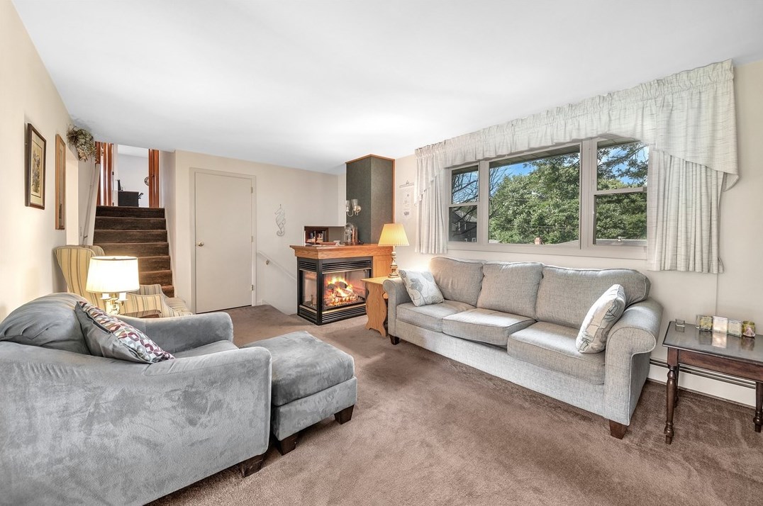 101 Locust St, Rural Valley, PA 16249-4405
