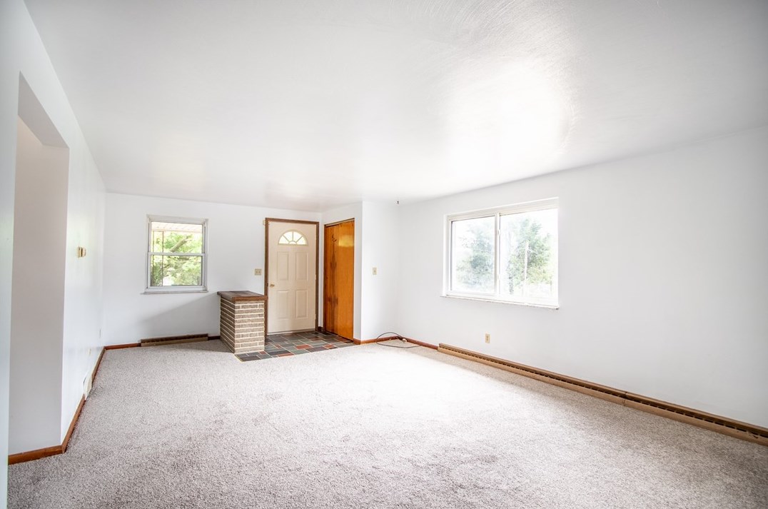 2943 Leechburg Rd, New Kensington PA  15068-3237 exterior