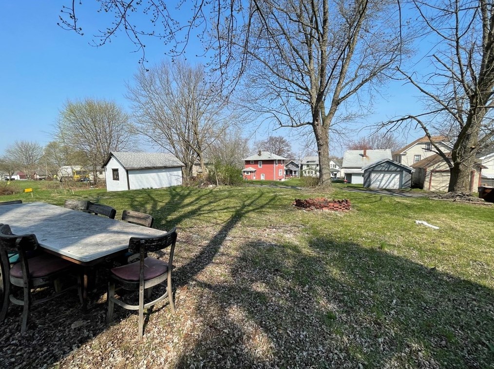 1212 Negley St, Hermitage, PA 16121