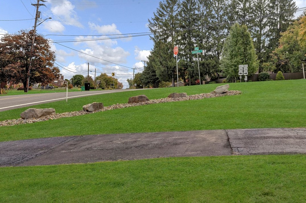 3301 37th St Ext, Beaver Falls, PA 15010