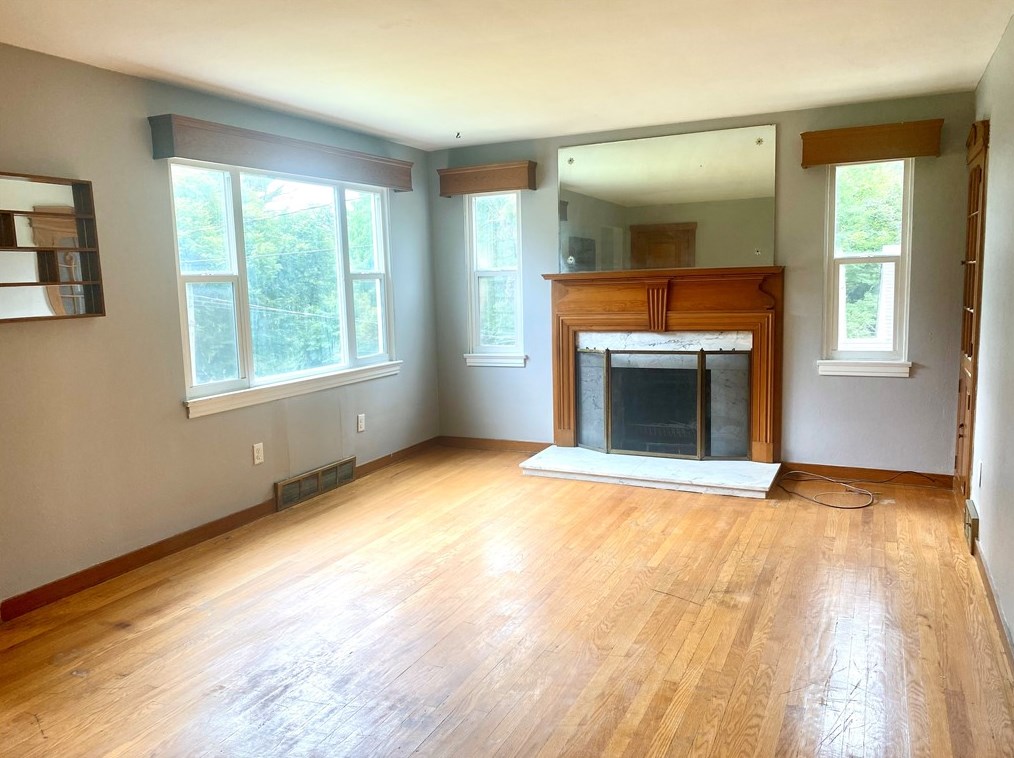 186 Orchard Dr, Pittsburgh, PA 15235