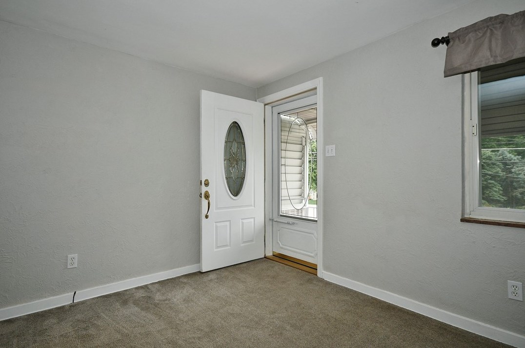 4217 Finleyville Elrama Rd, Finleyville, PA 15332