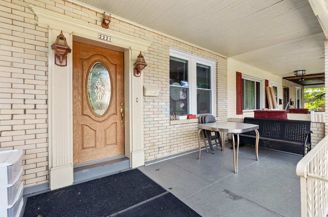 2221 Wightman St, Pittsburgh, PA 15217