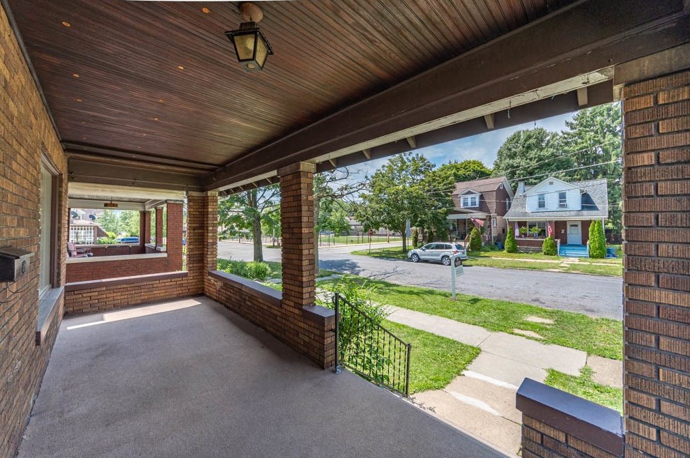 303 Broad St, Butler, PA 16001-5309