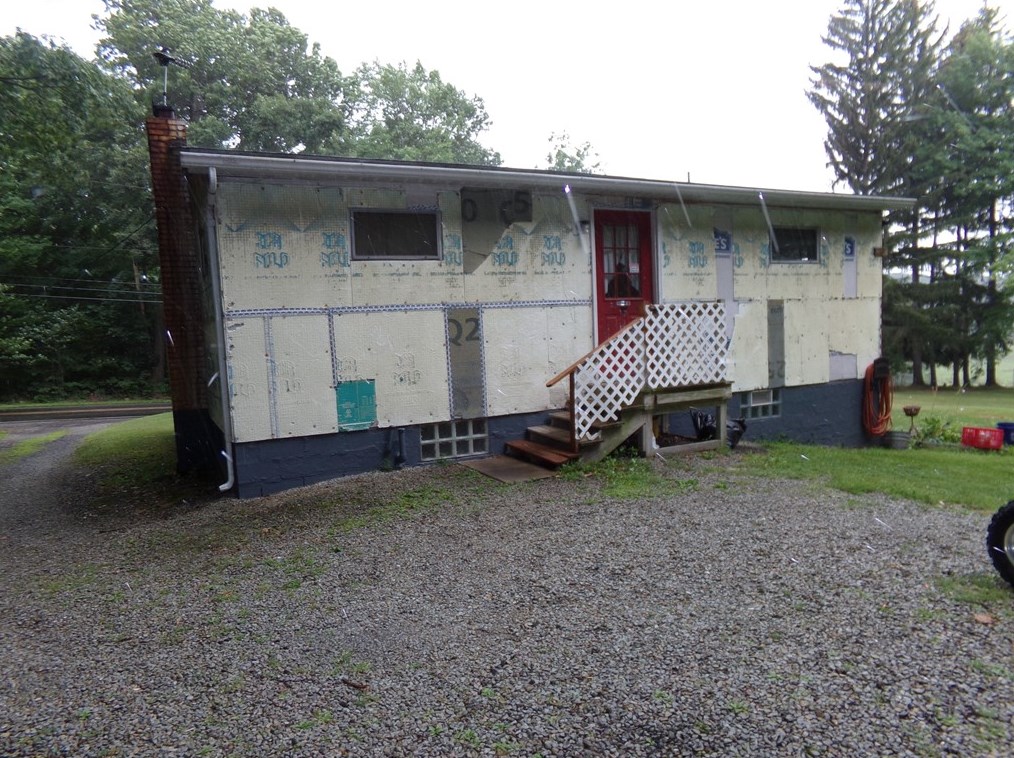 7423 Penn Ave, Somerset, PA 15501