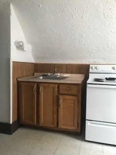 325 Cunningham St, Butler PA 16001-5457 exterior