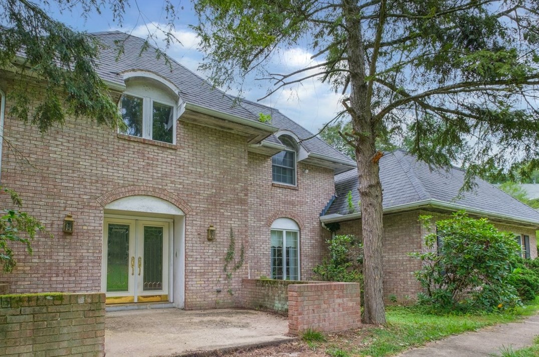 311 Elm Dr, Greensburg, PA 15601-5714