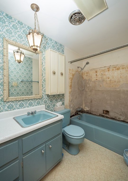 2389 Flagstaff Dr, Export PA  15632-8801 exterior