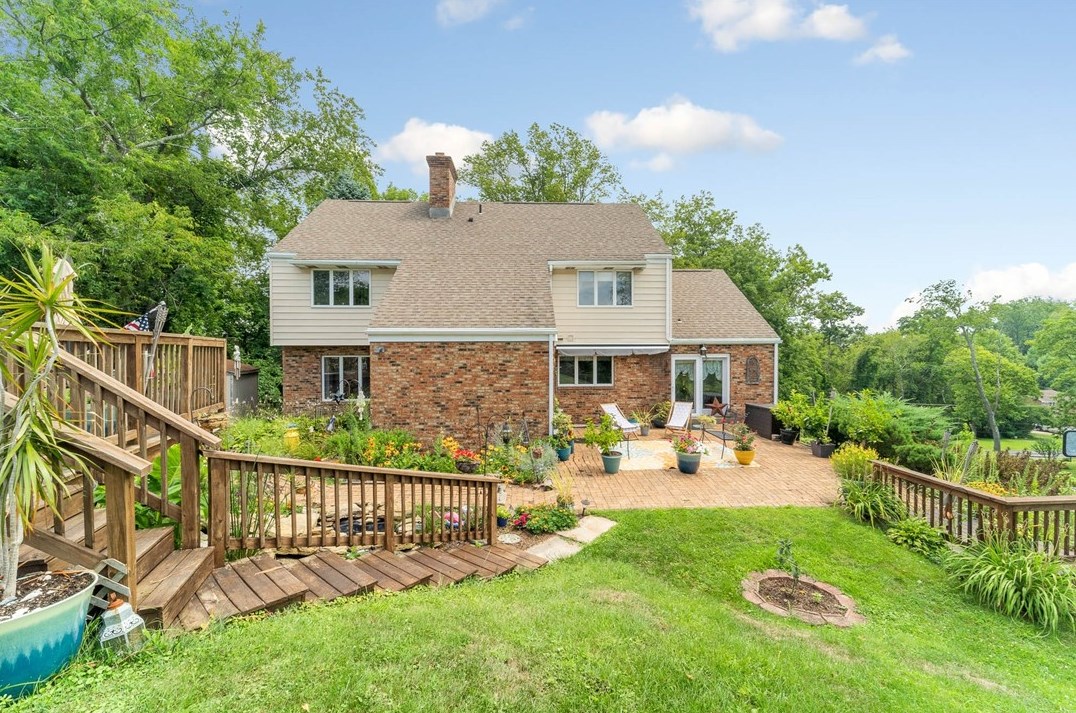 145 Conklin Rd, Washington, PA 15301-9636