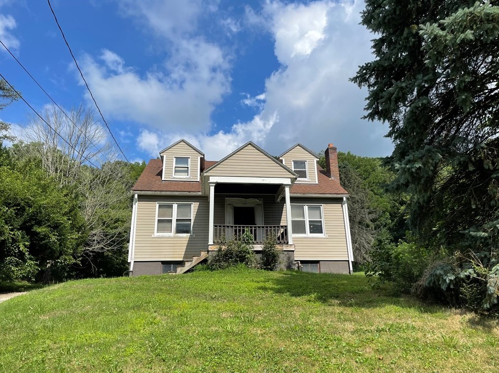 1141 N Liberty St, New Castle, PA 16102