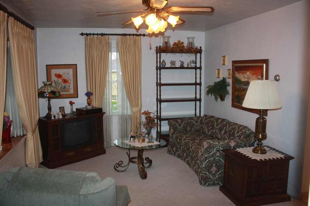 260 Vermont Ave, Greensburg, PA 15601-3941